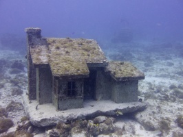 Sculpture in the MUSA IMG 3382